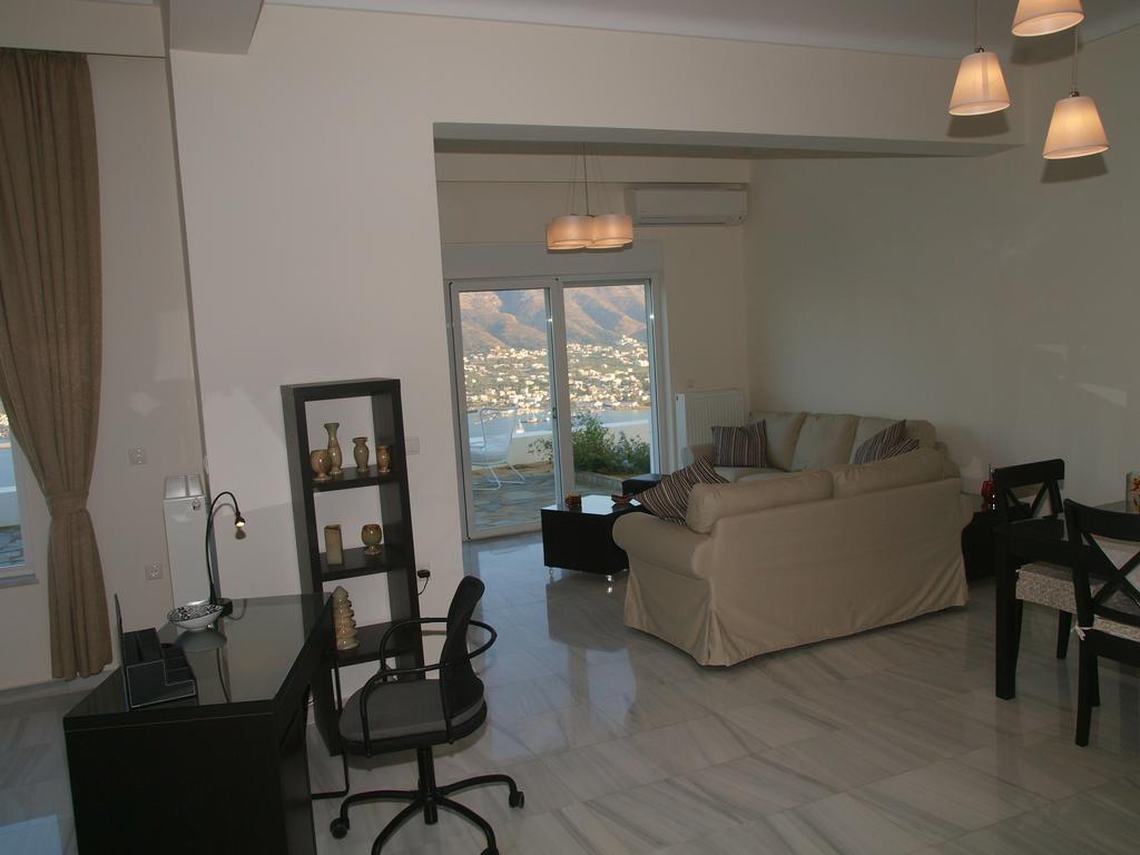 Panoramic Seaview Holiday House Суда Экстерьер фото